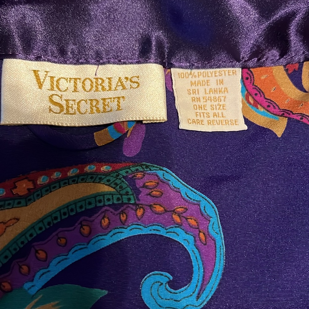 Victoria’s Secret Kimono Robe No Belt Onesize Fits All - Picture 5 of 7